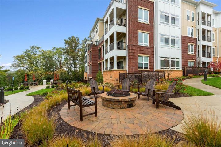 ENCLAVE - Residential Lease