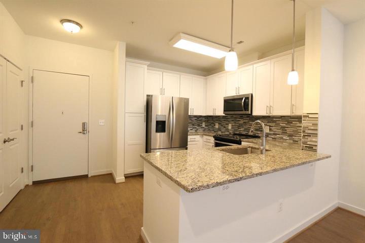 ENCLAVE - Residential Lease