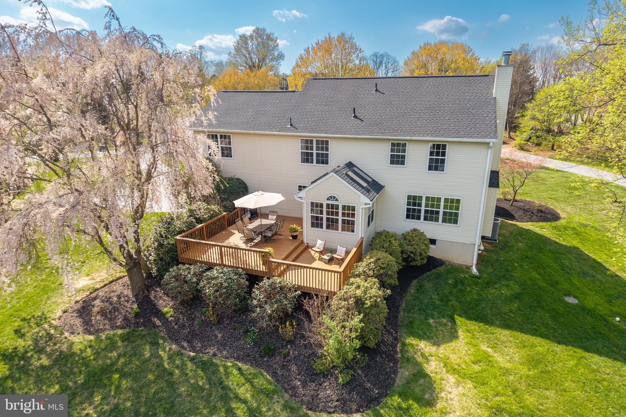 108 WOODED ACRES LANE