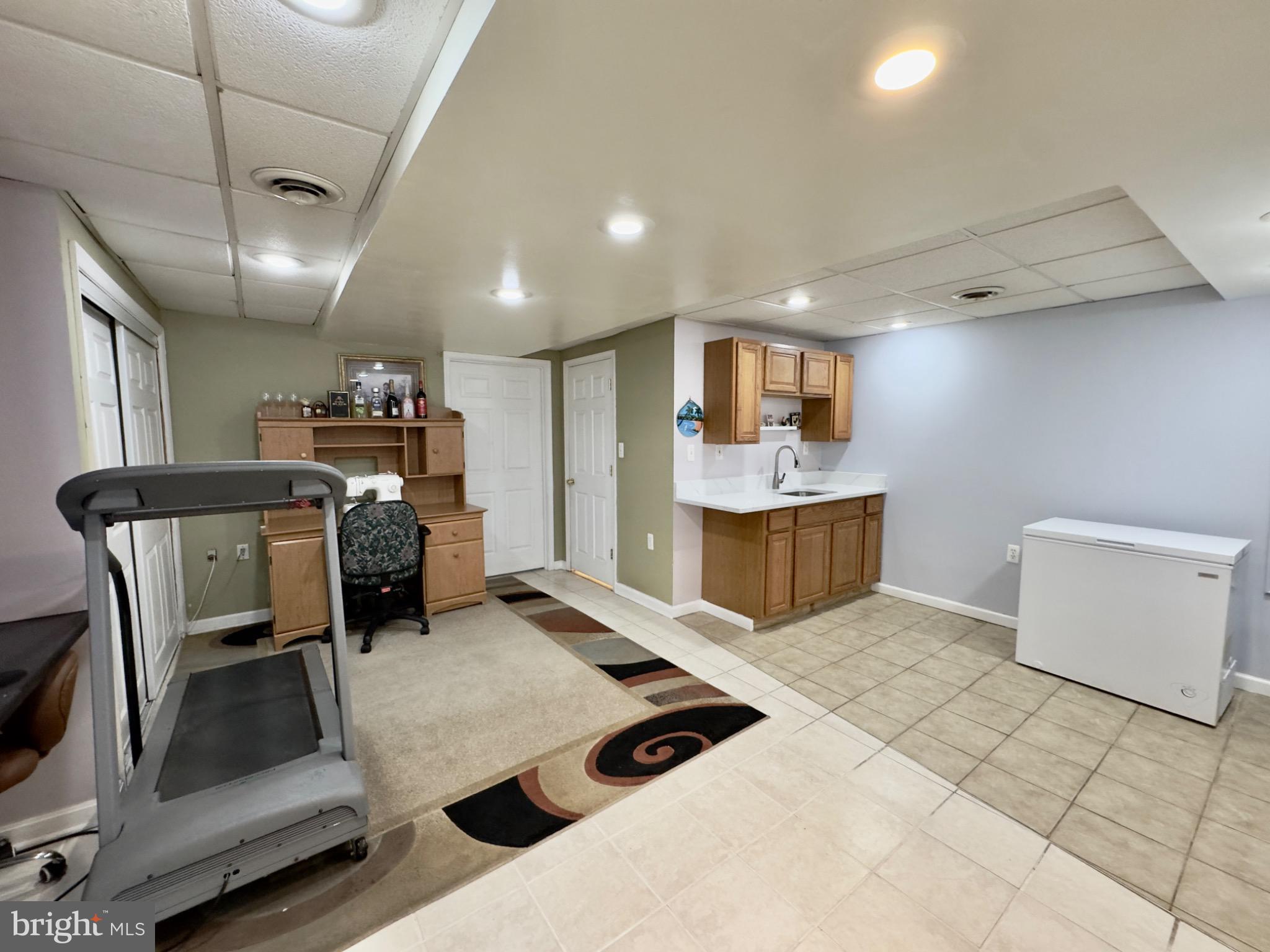 BALTIMORE HIGHLANDS - Residential