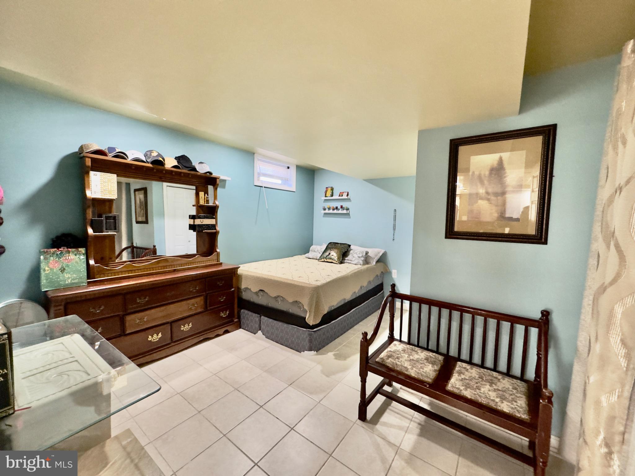 BALTIMORE HIGHLANDS - Residential