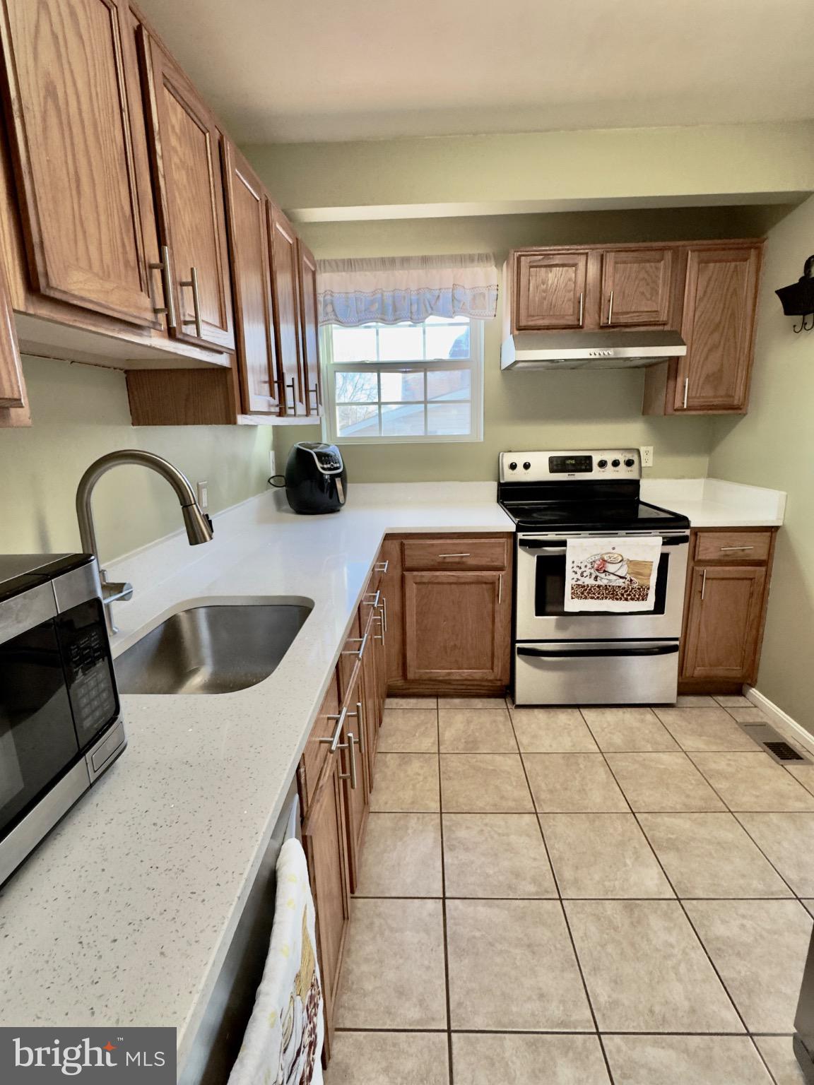 BALTIMORE HIGHLANDS - Residential