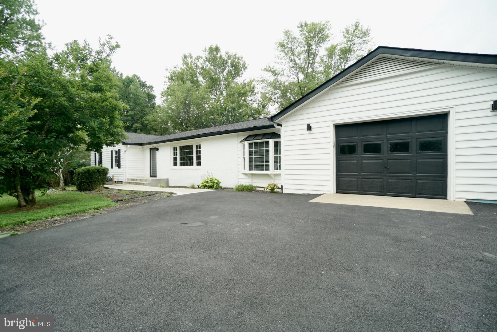 MONTCLAIR - Residential Lease