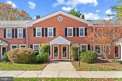 4879 28th Street S Unit A, Arlington, VA MLS: VAAR2065714