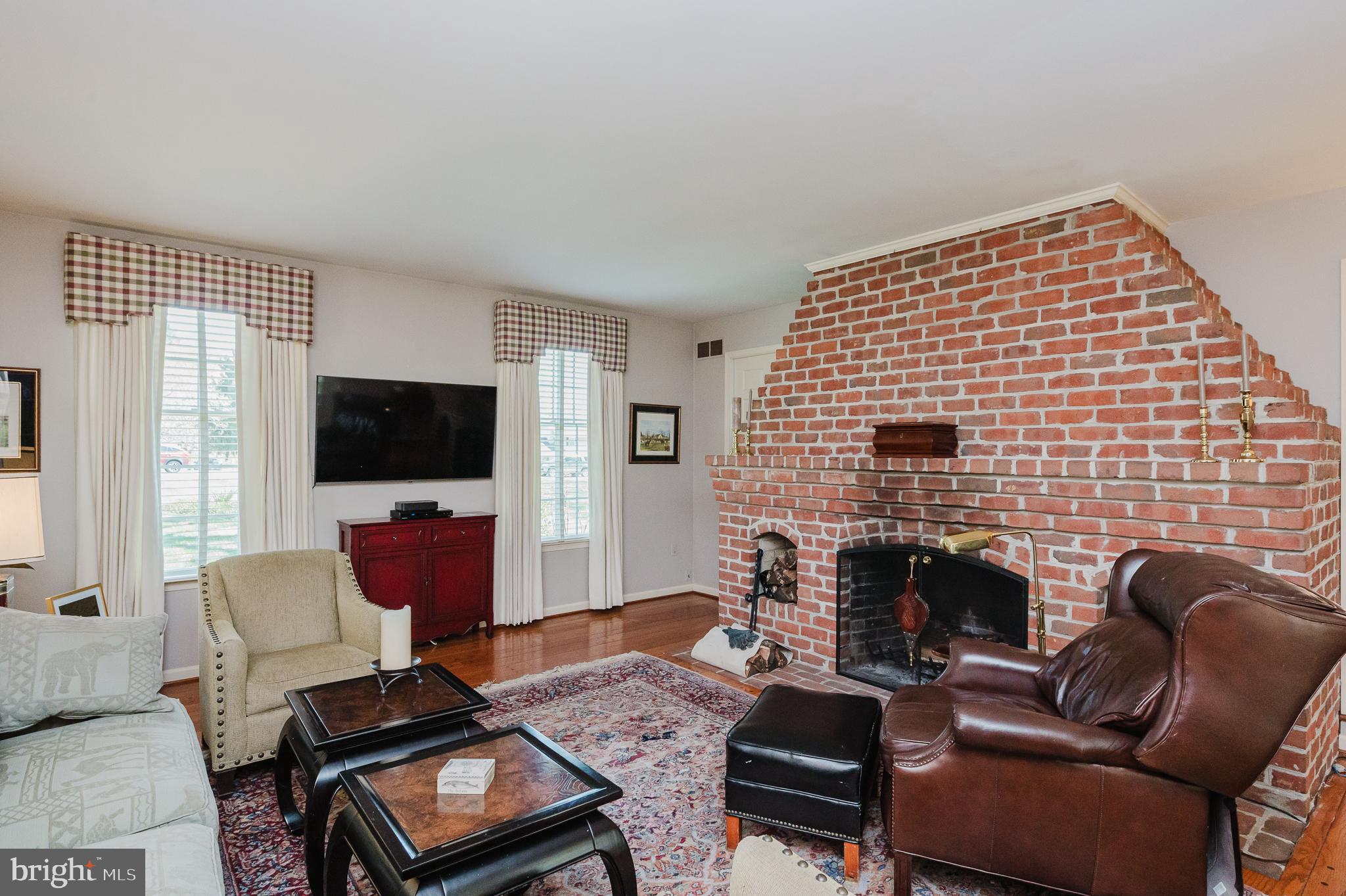 LONG GREEN MANOR - Residential