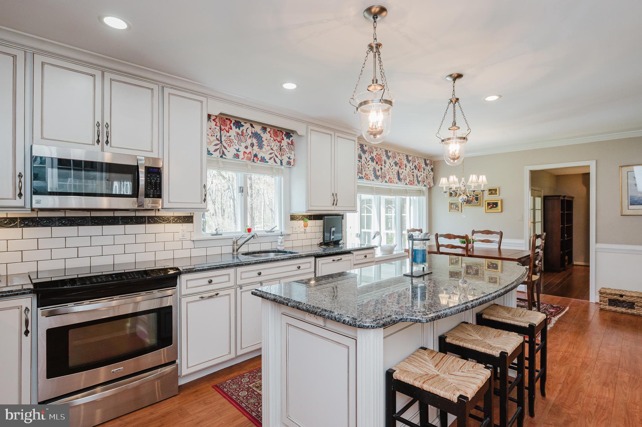 LONG GREEN MANOR - Residential