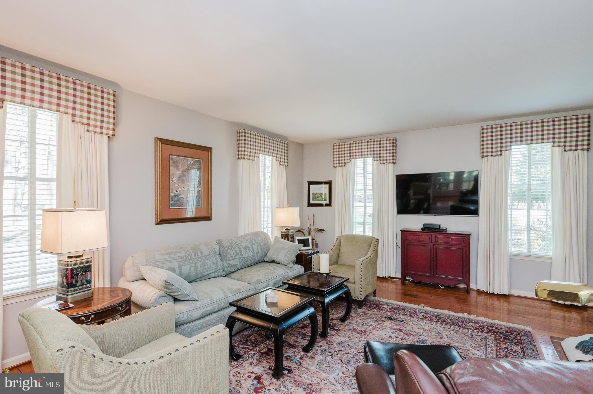 LONG GREEN MANOR - Residential