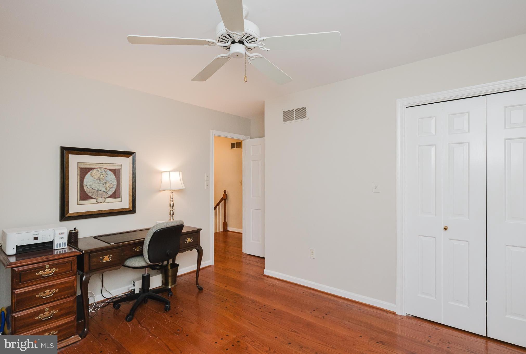 LONG GREEN MANOR - Residential