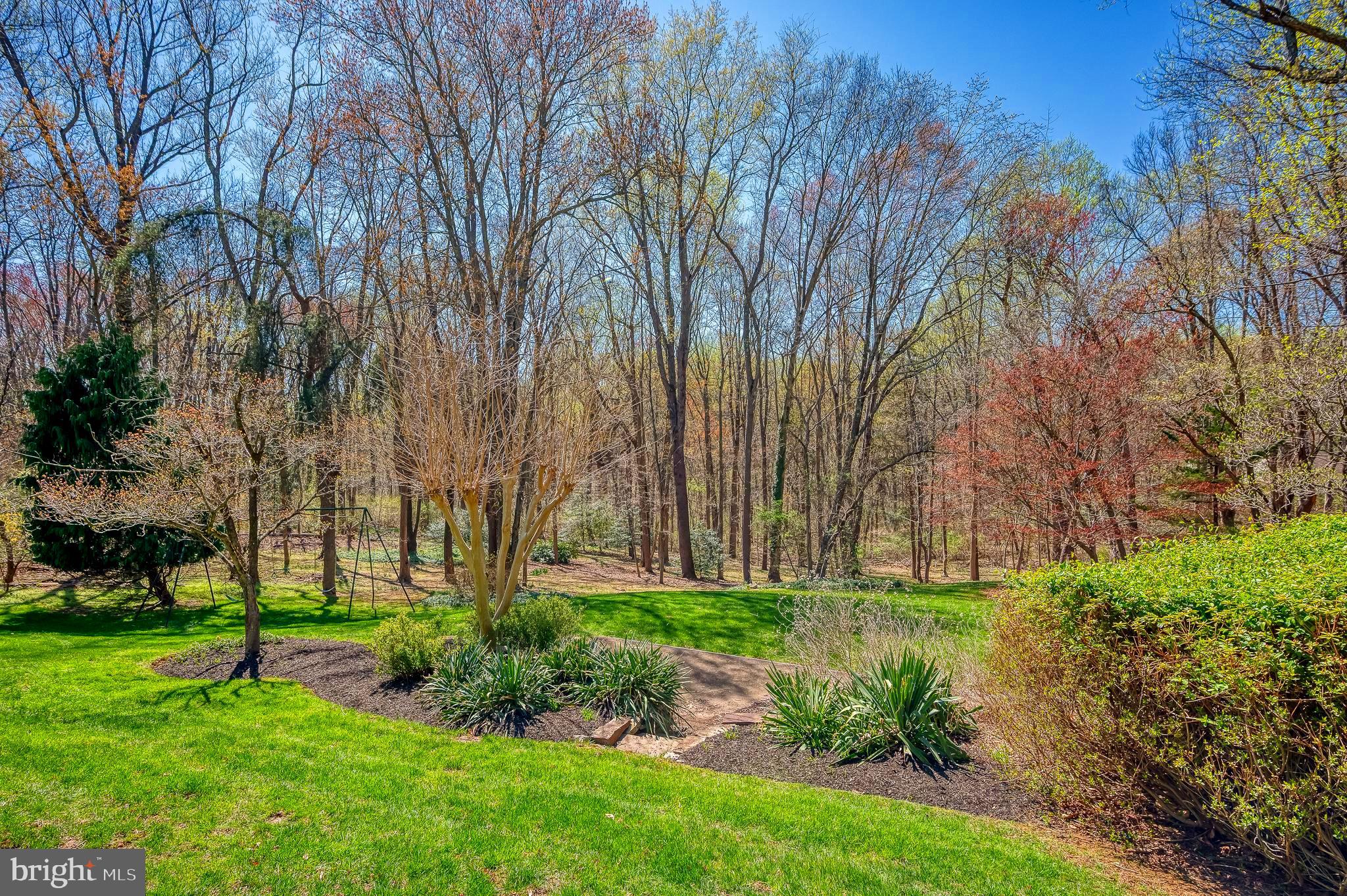 LONG GREEN MANOR - Residential