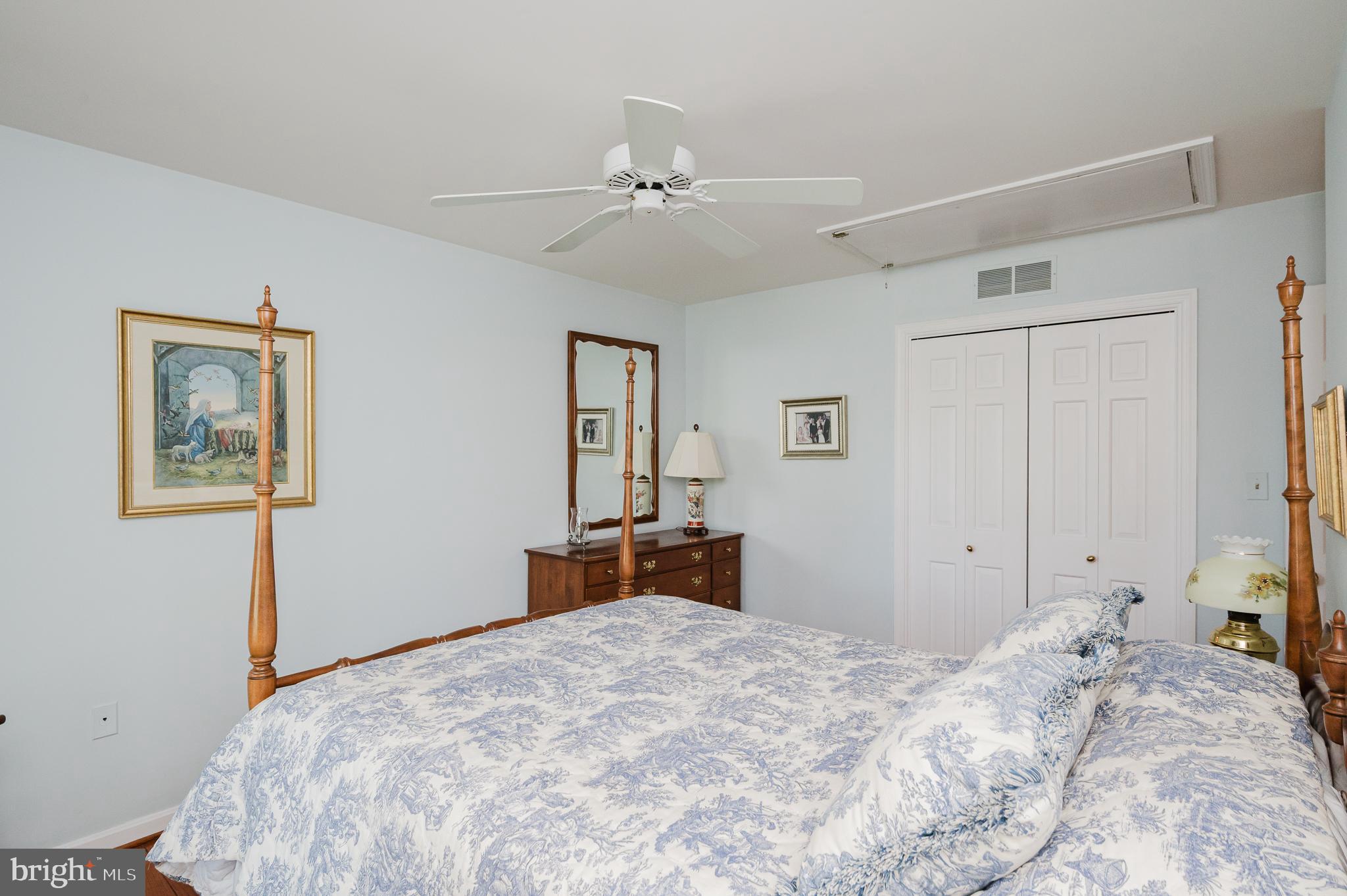 LONG GREEN MANOR - Residential