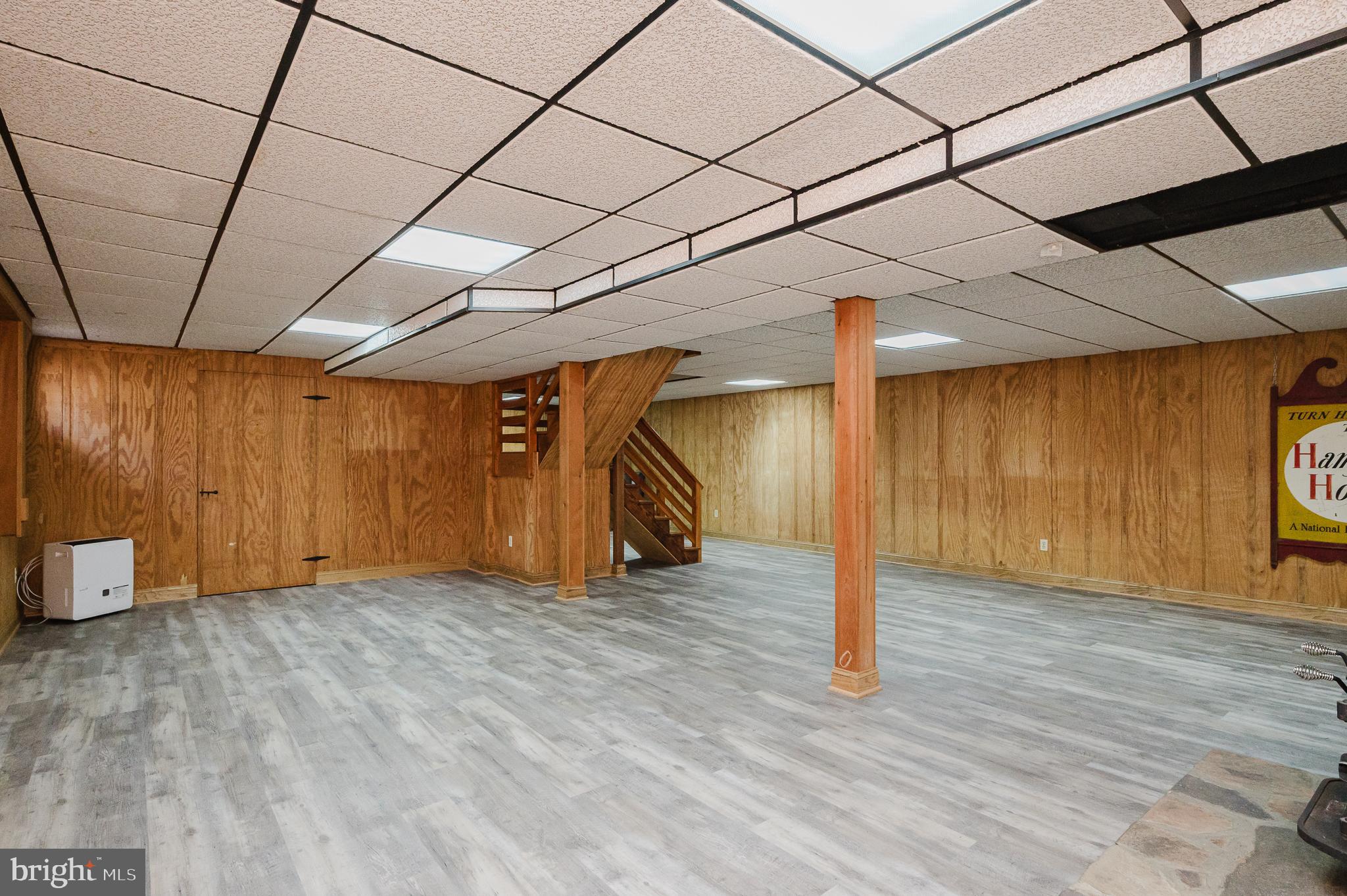 LONG GREEN MANOR - Residential