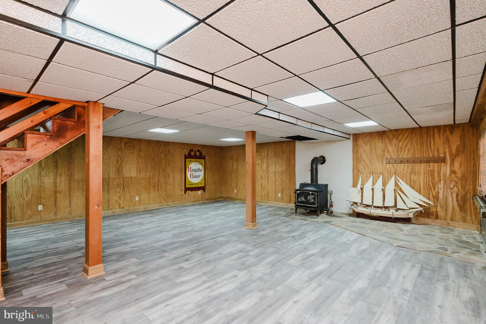 LONG GREEN MANOR - Residential