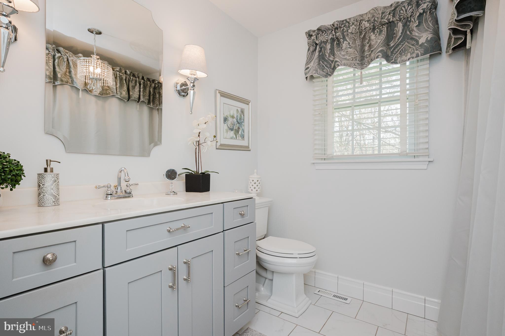 LONG GREEN MANOR - Residential