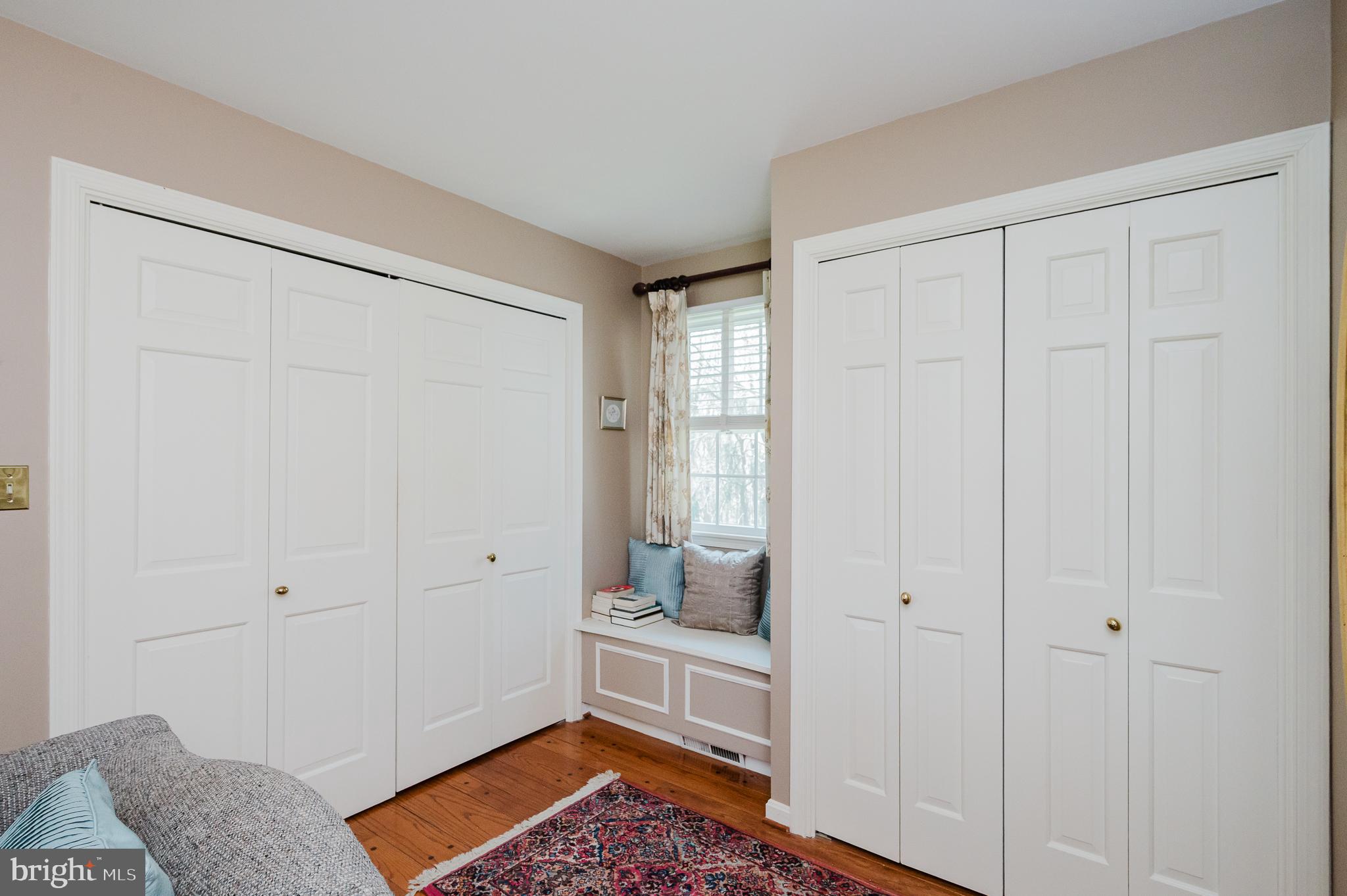 LONG GREEN MANOR - Residential