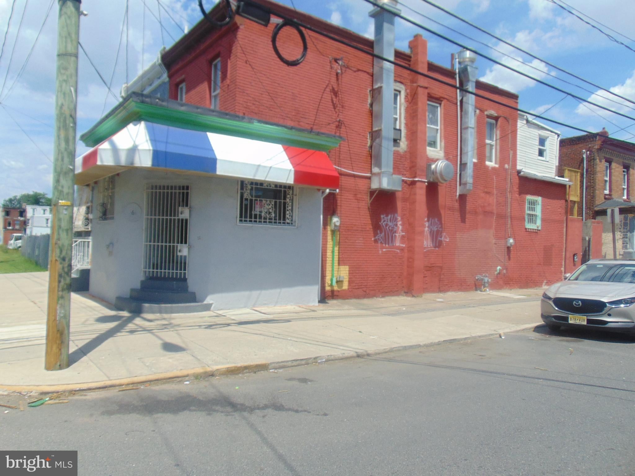 661 GRANT STREET