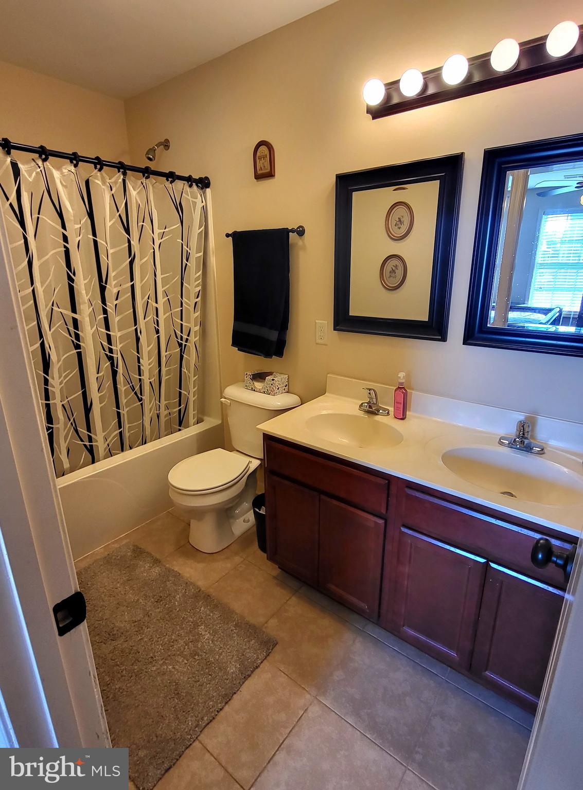 WESTMINISTER HEIGHTS - Residential