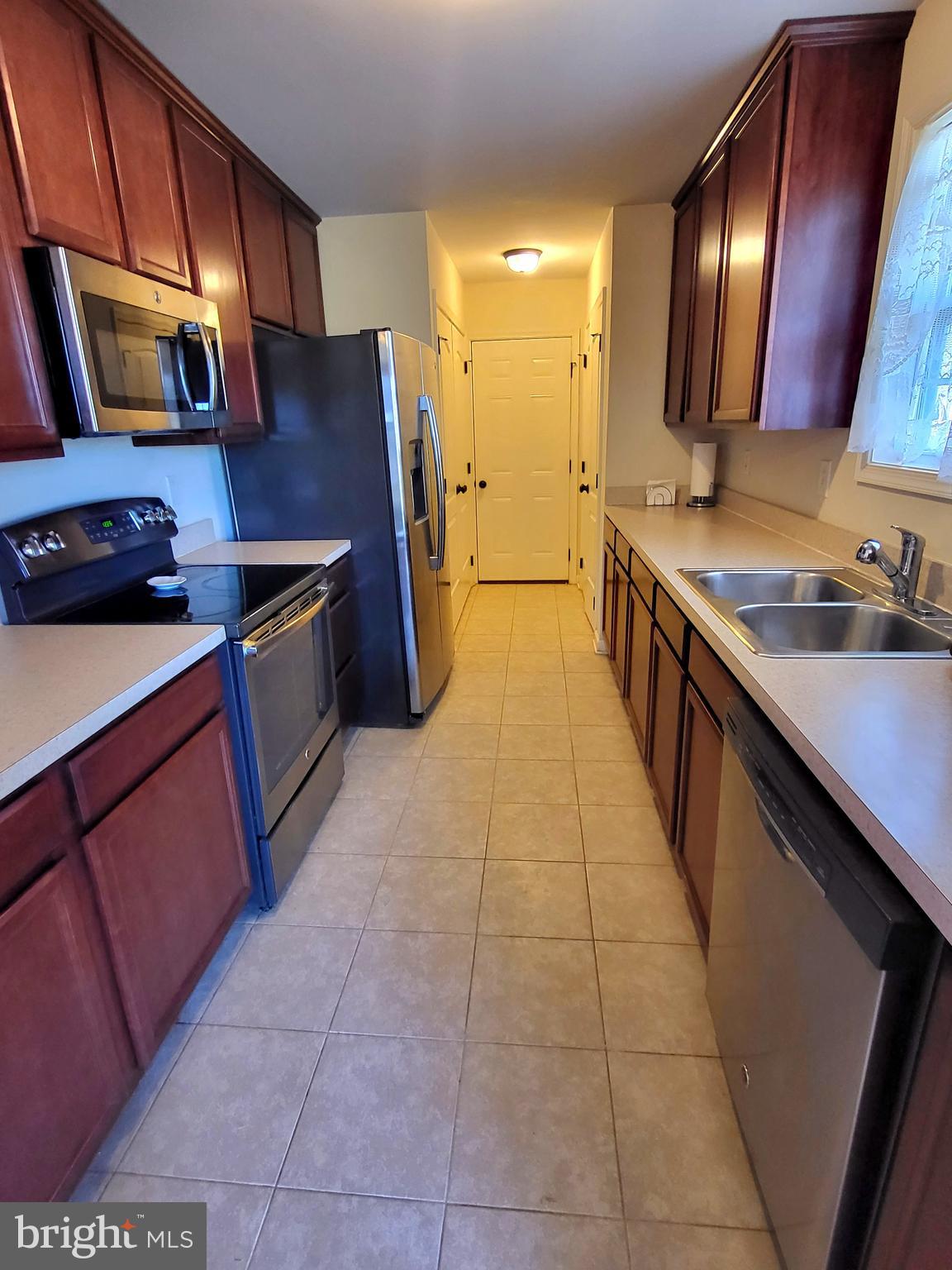 WESTMINISTER HEIGHTS - Residential