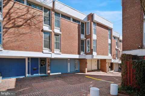 11 UNIVERSITY MEWS PHILADELPHIA PA 19104