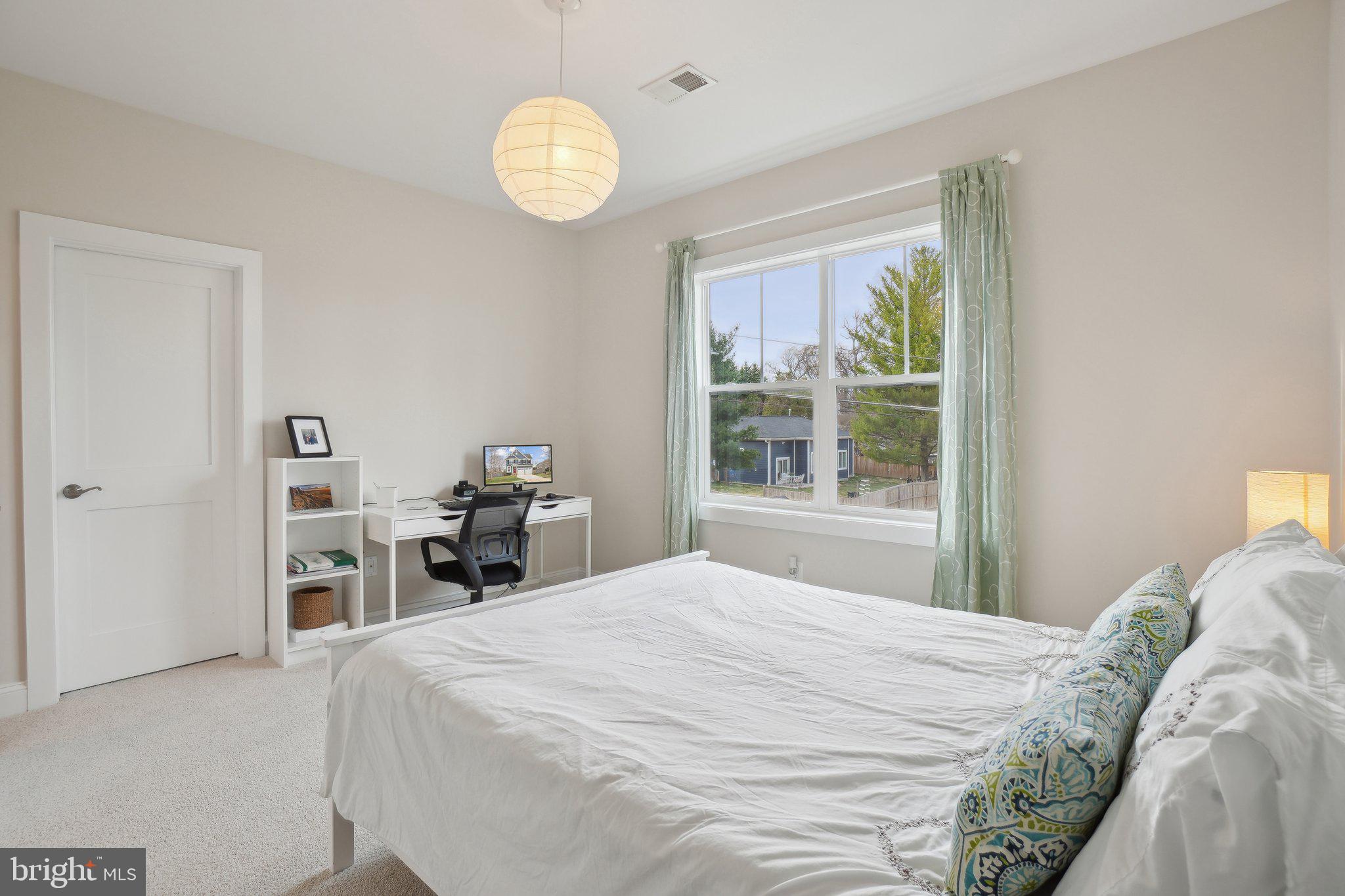 PIMMIT HILLS - Residential