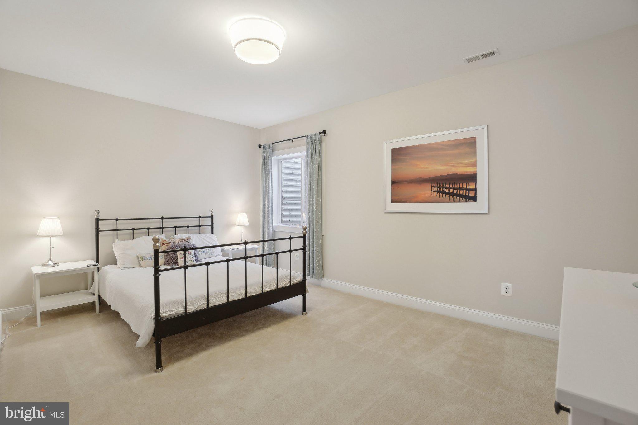 PIMMIT HILLS - Residential