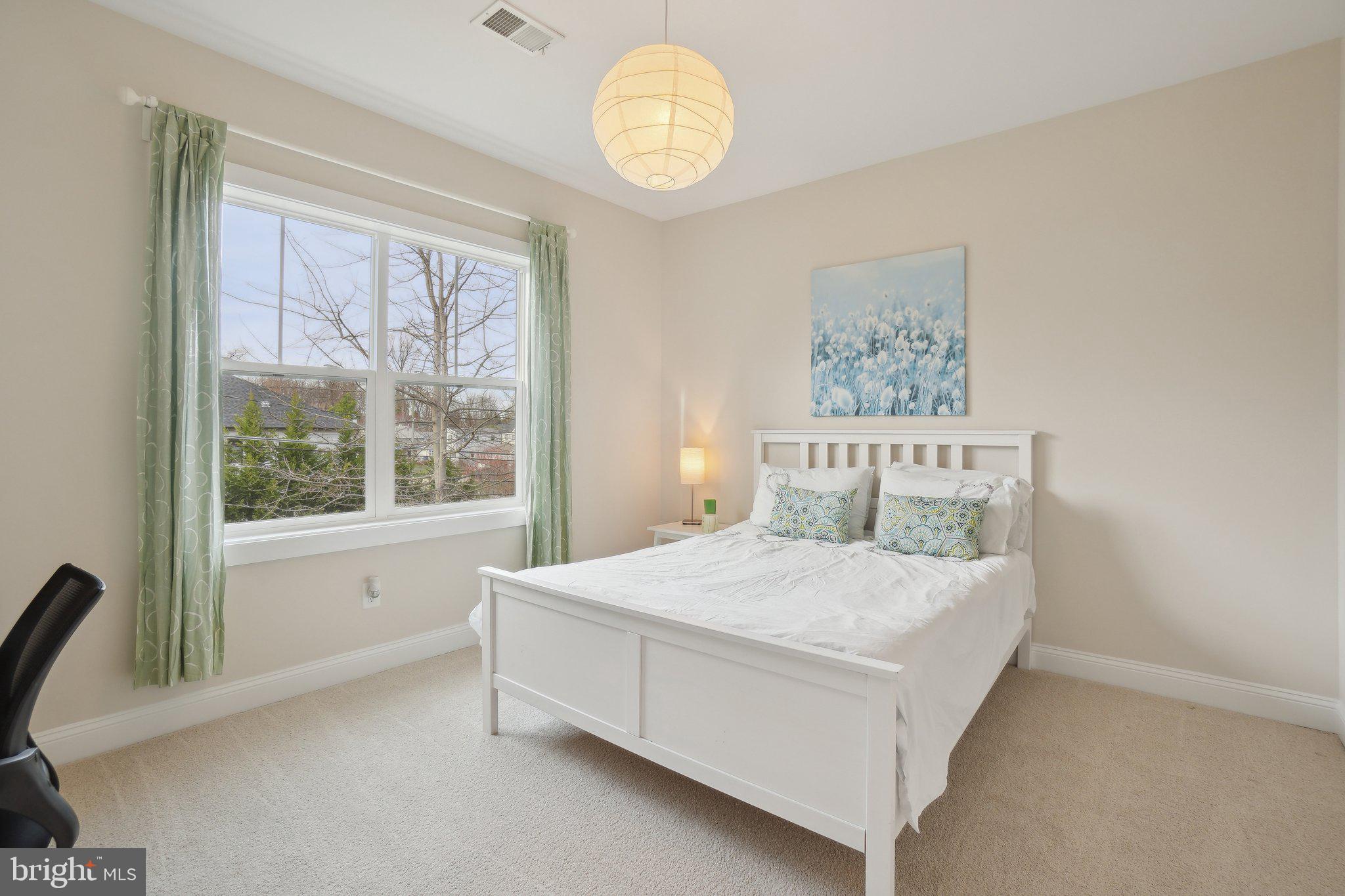 PIMMIT HILLS - Residential