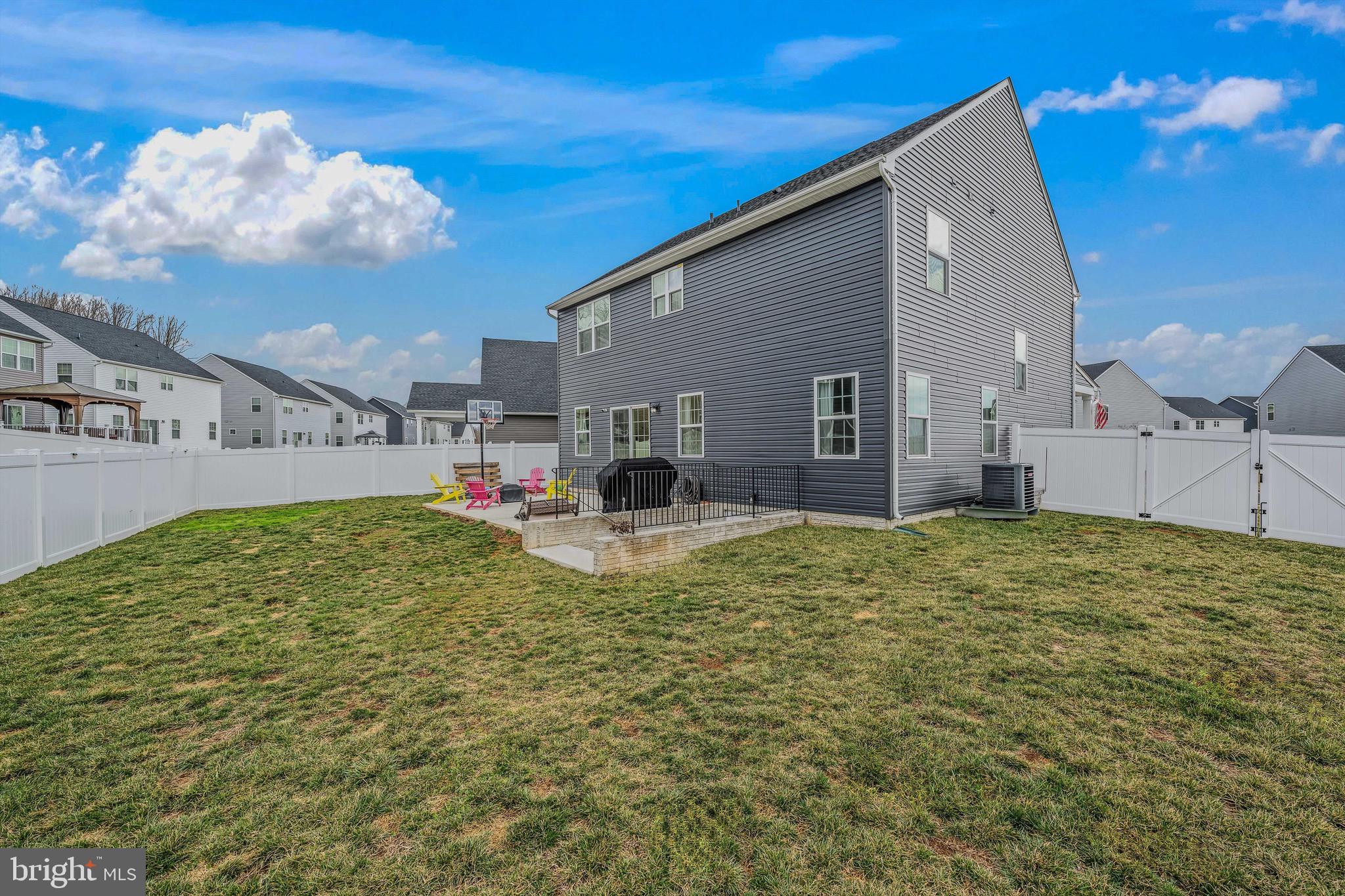 THE LAKES AT MARTINSBURG - Residential