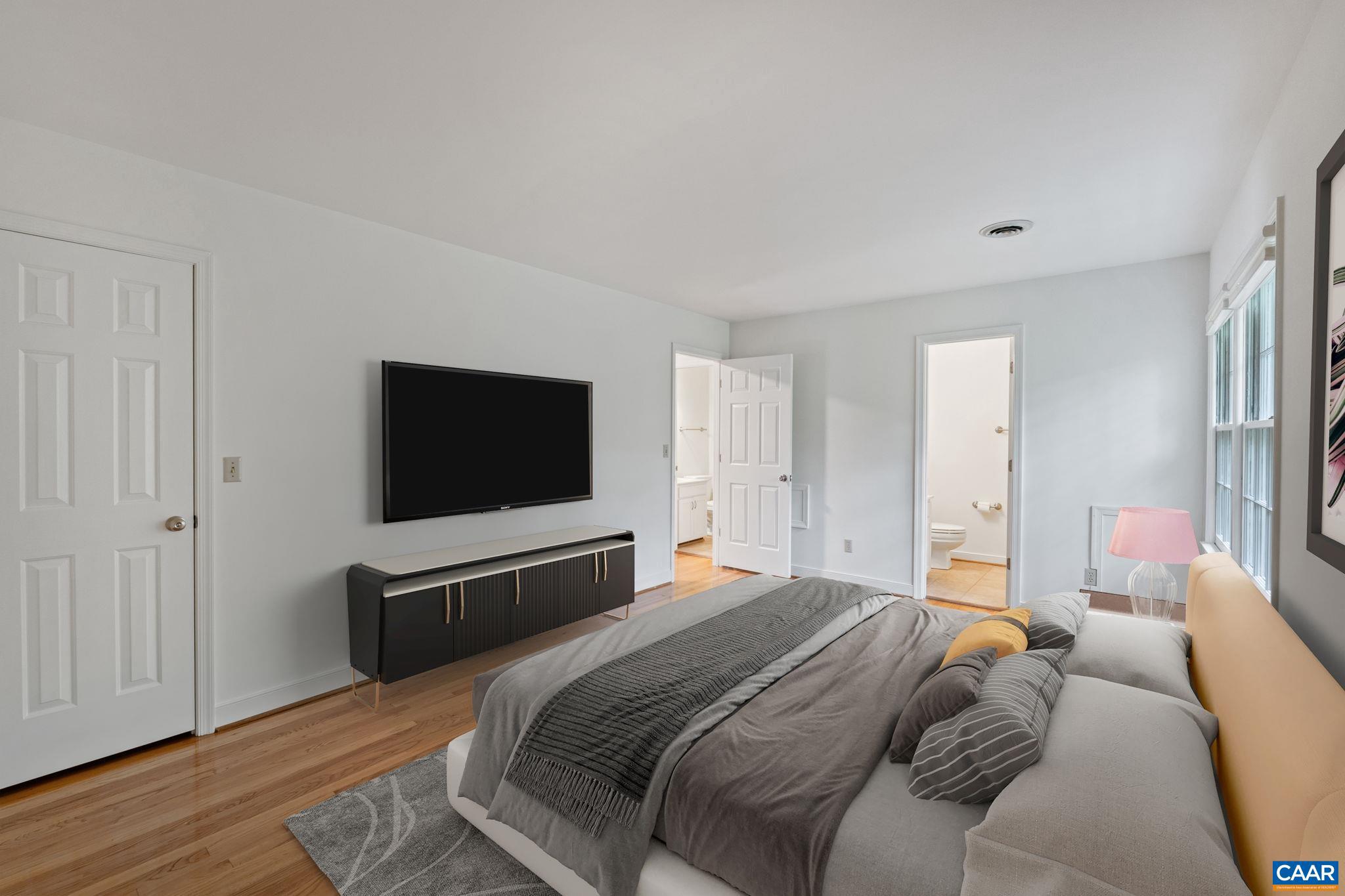 OLDE OAK COURT - Residential