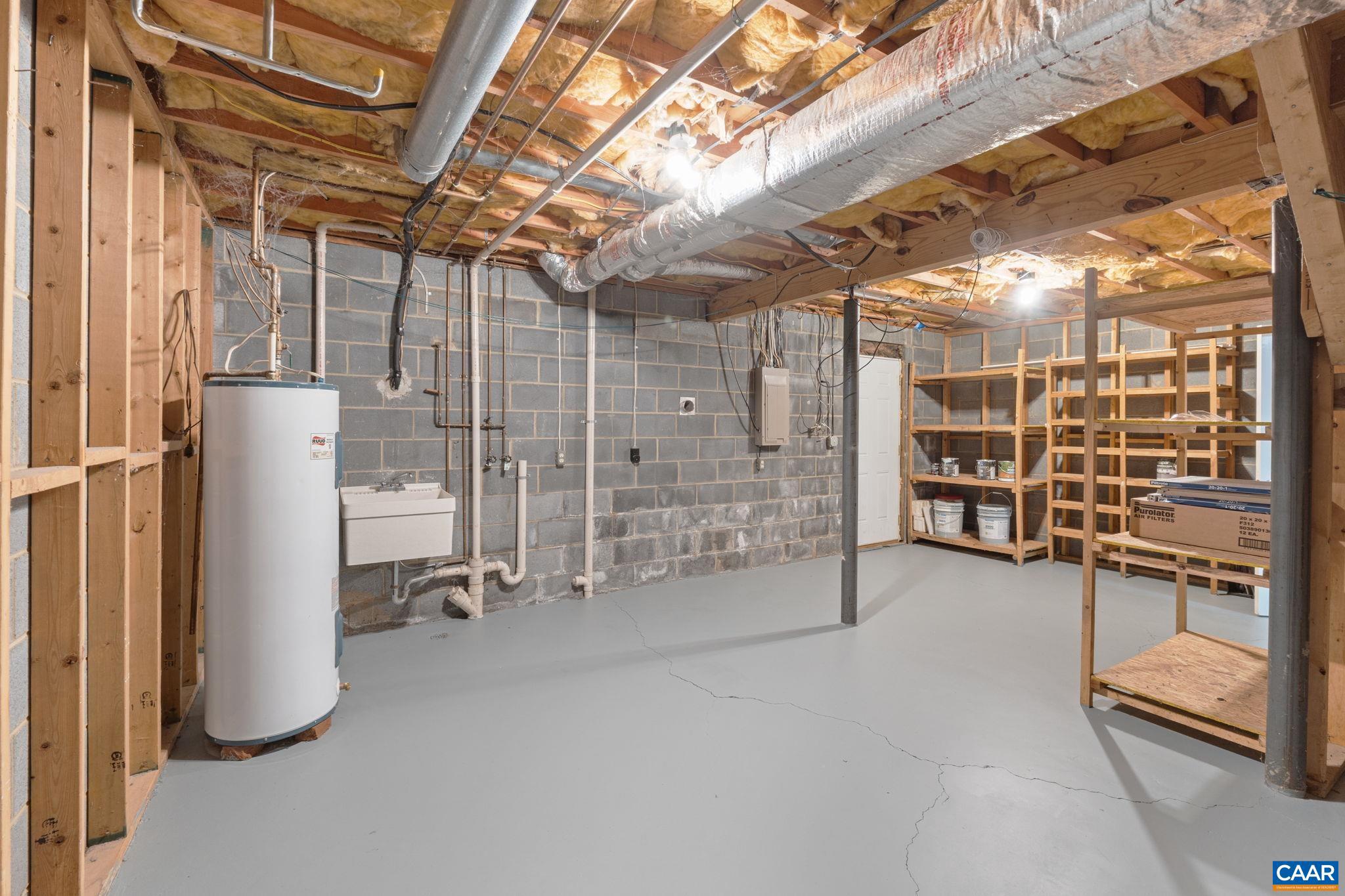 OLDE OAK COURT - Residential