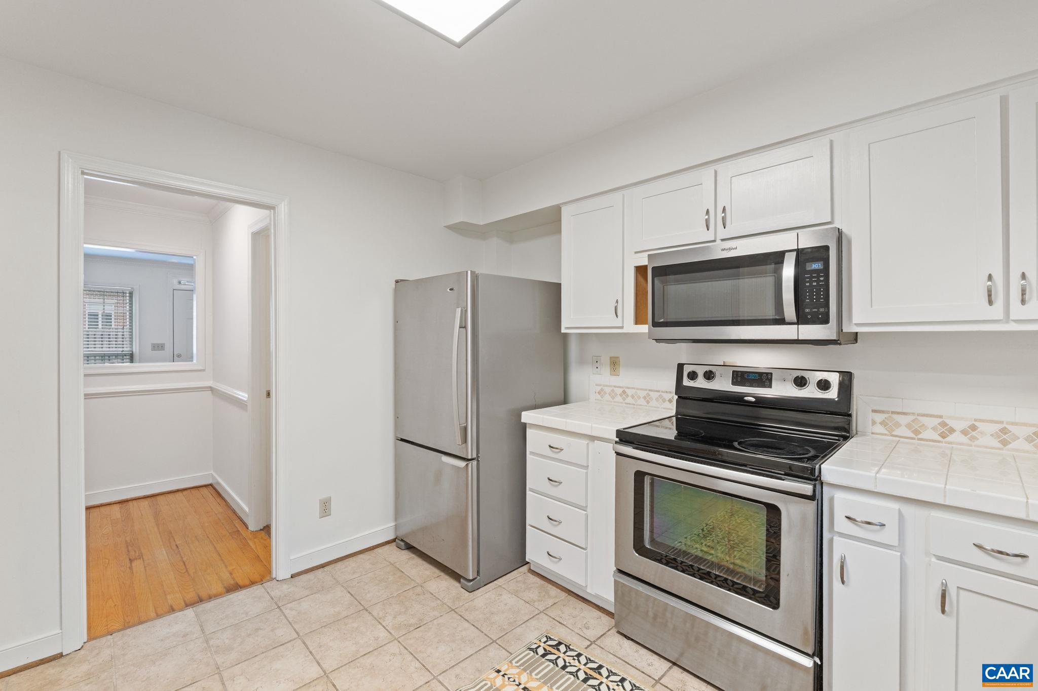 OLDE OAK COURT - Residential