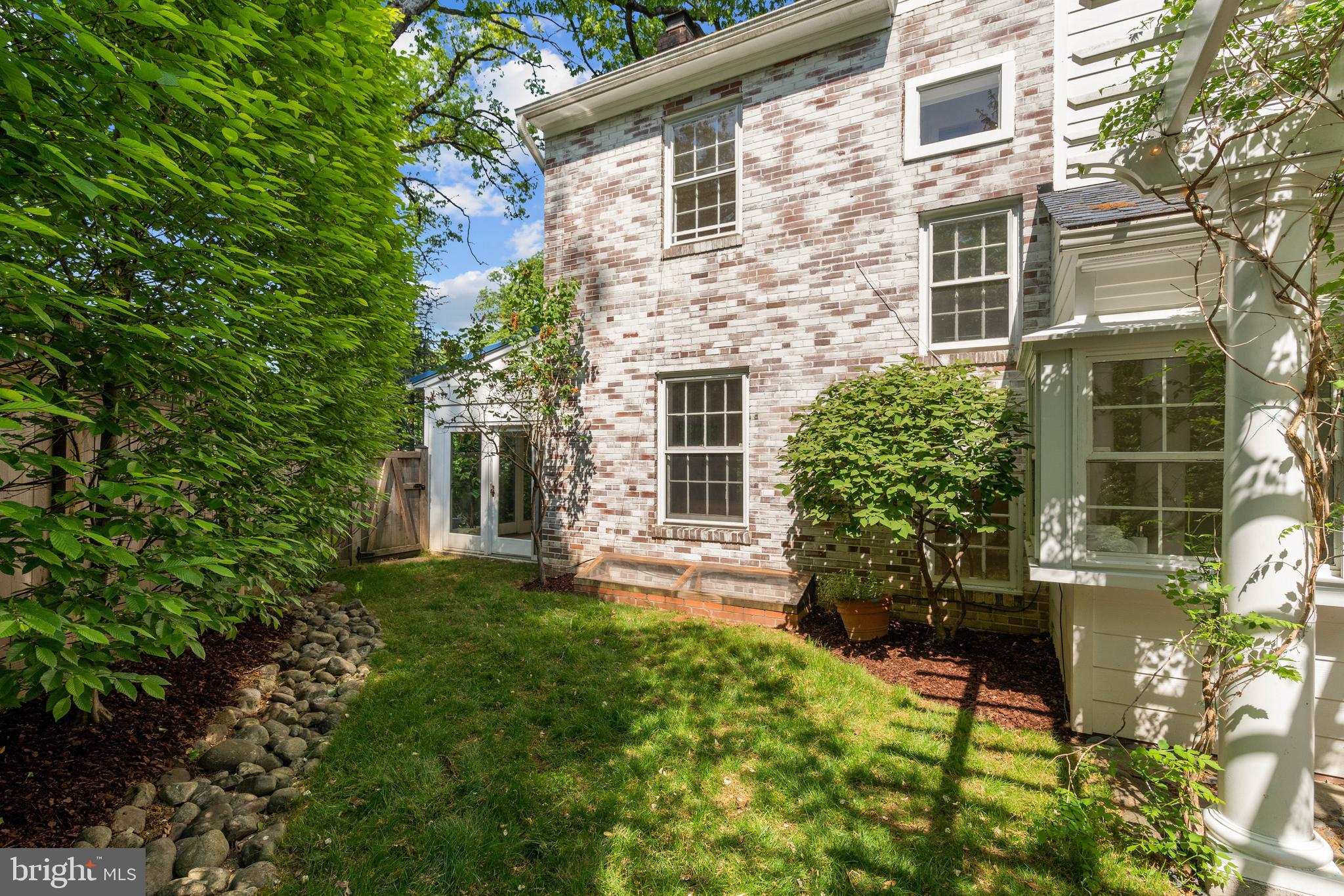 CHEVY CHASE - Residential