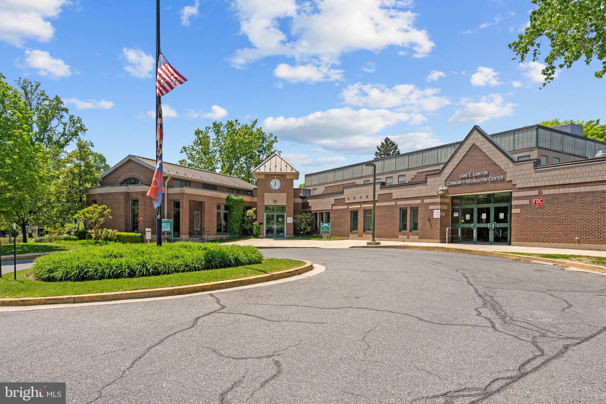 CHEVY CHASE - Residential