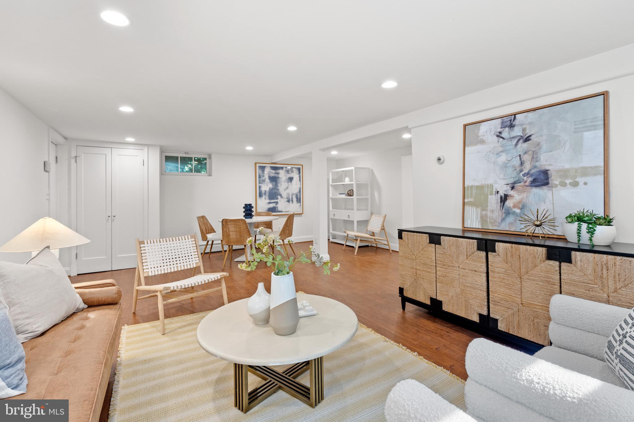 CHEVY CHASE - Residential