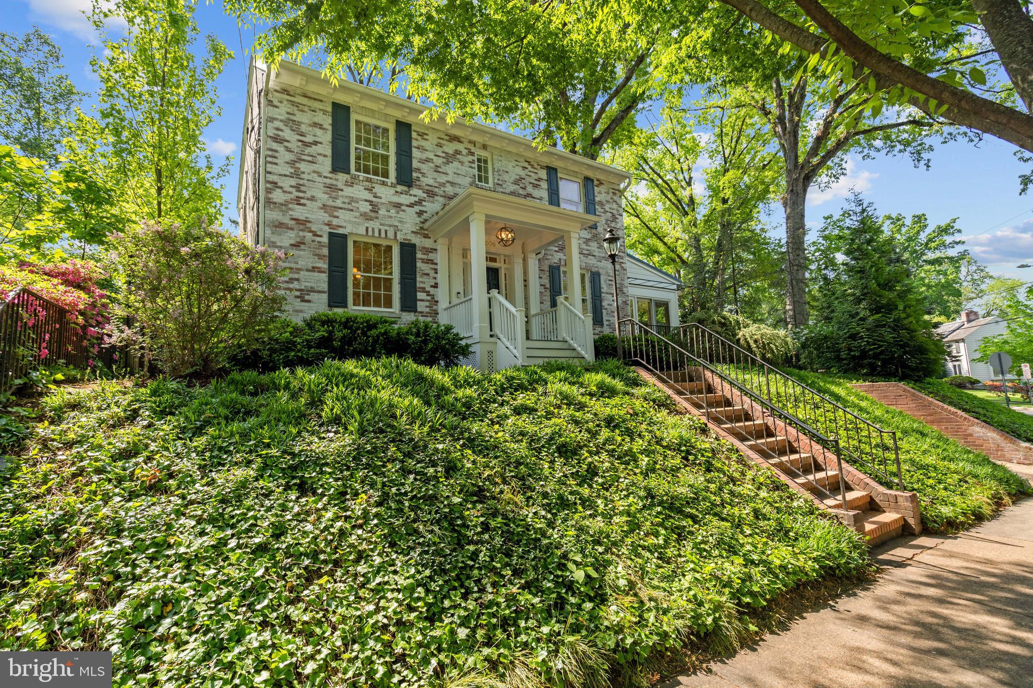 CHEVY CHASE - Residential