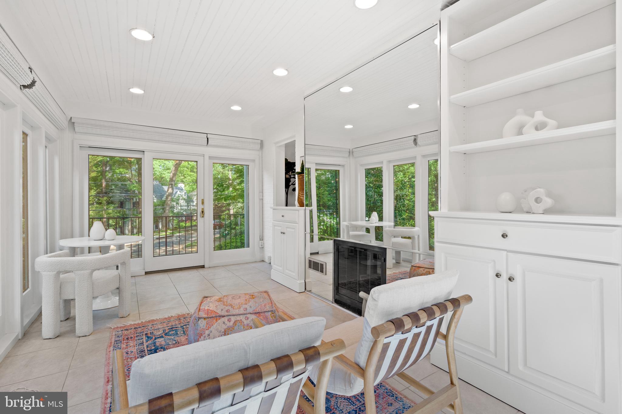 CHEVY CHASE - Residential