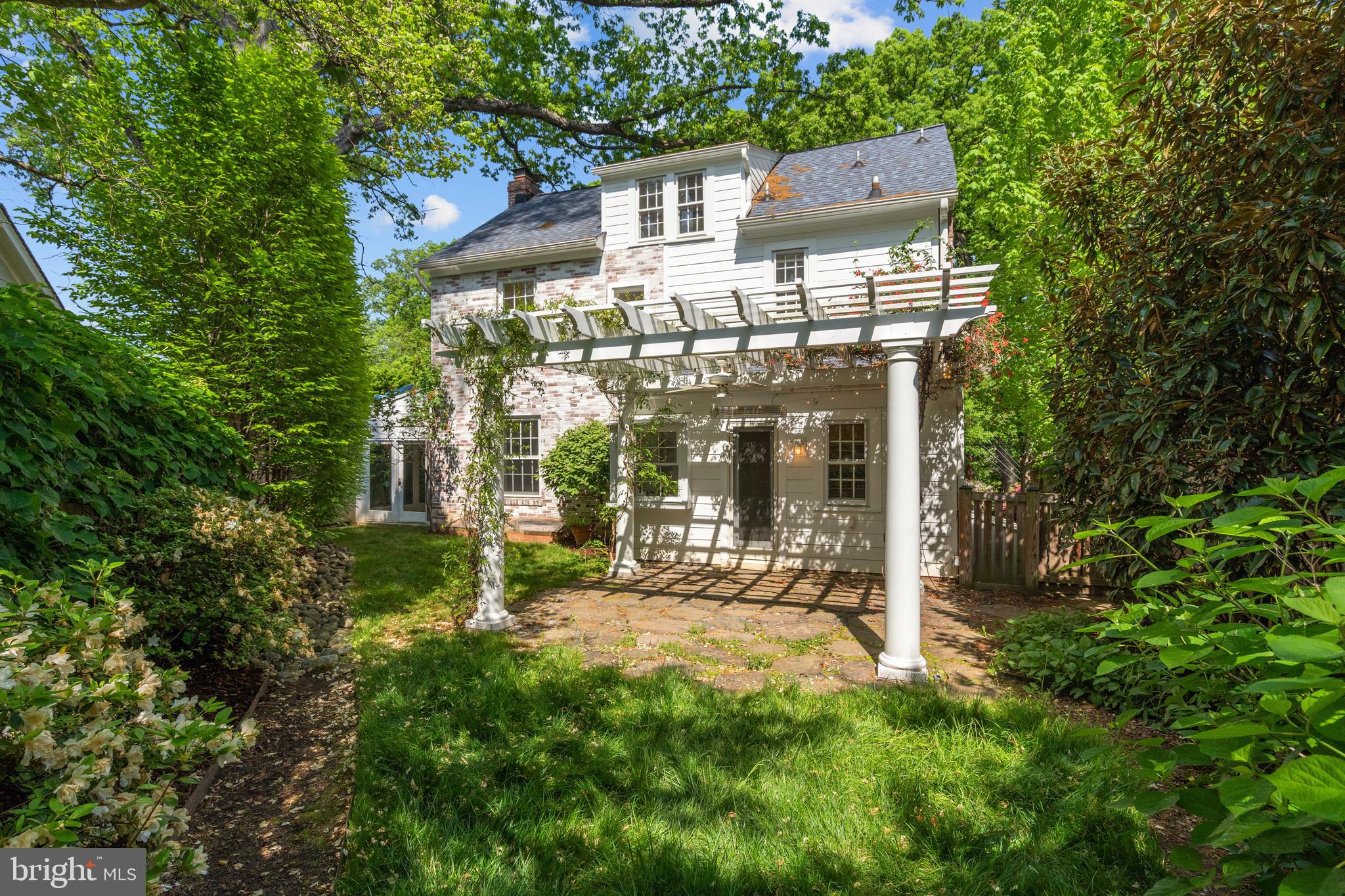 CHEVY CHASE - Residential