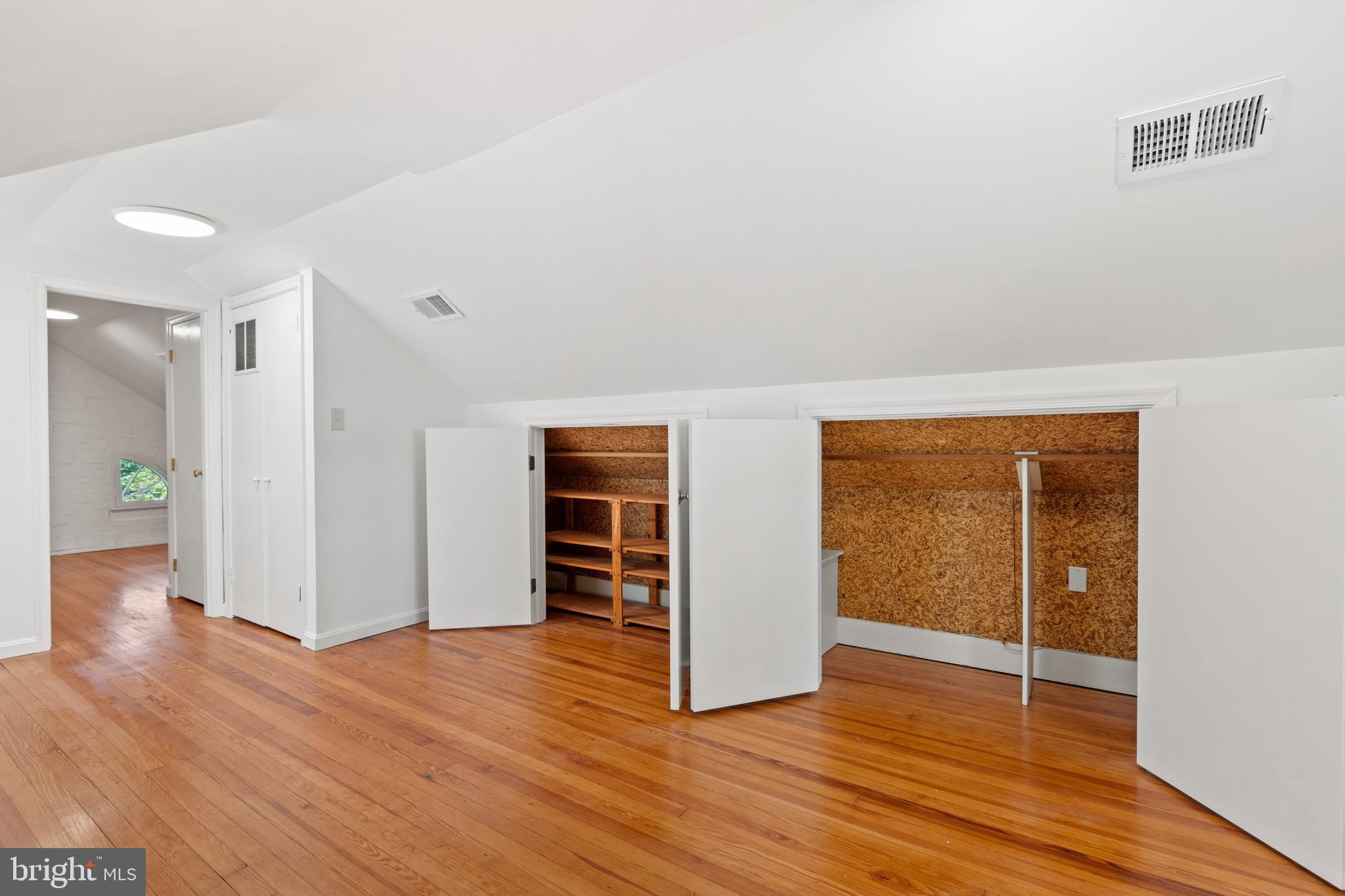 CHEVY CHASE - Residential