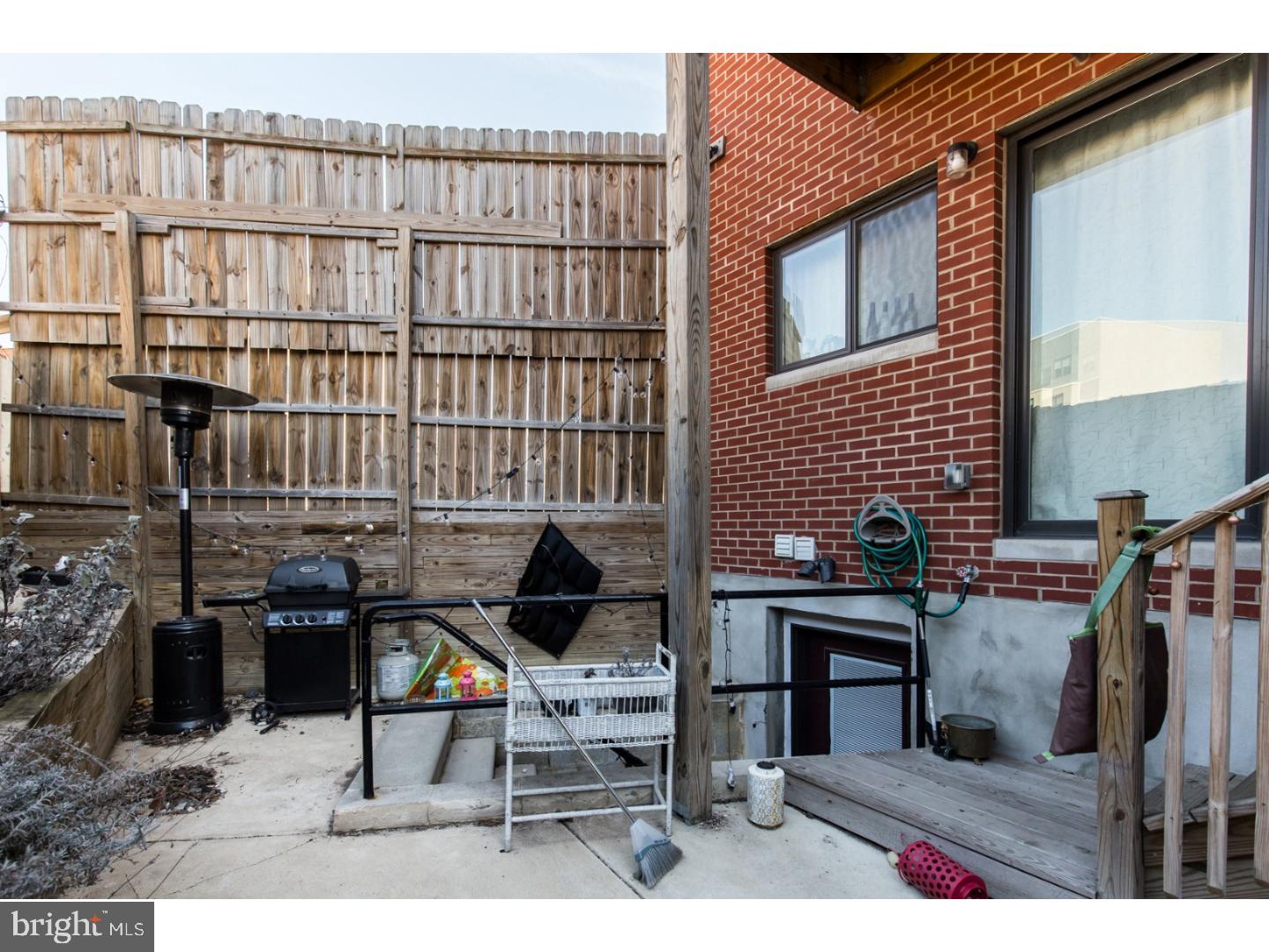 FRANCISVILLE - Residential Lease