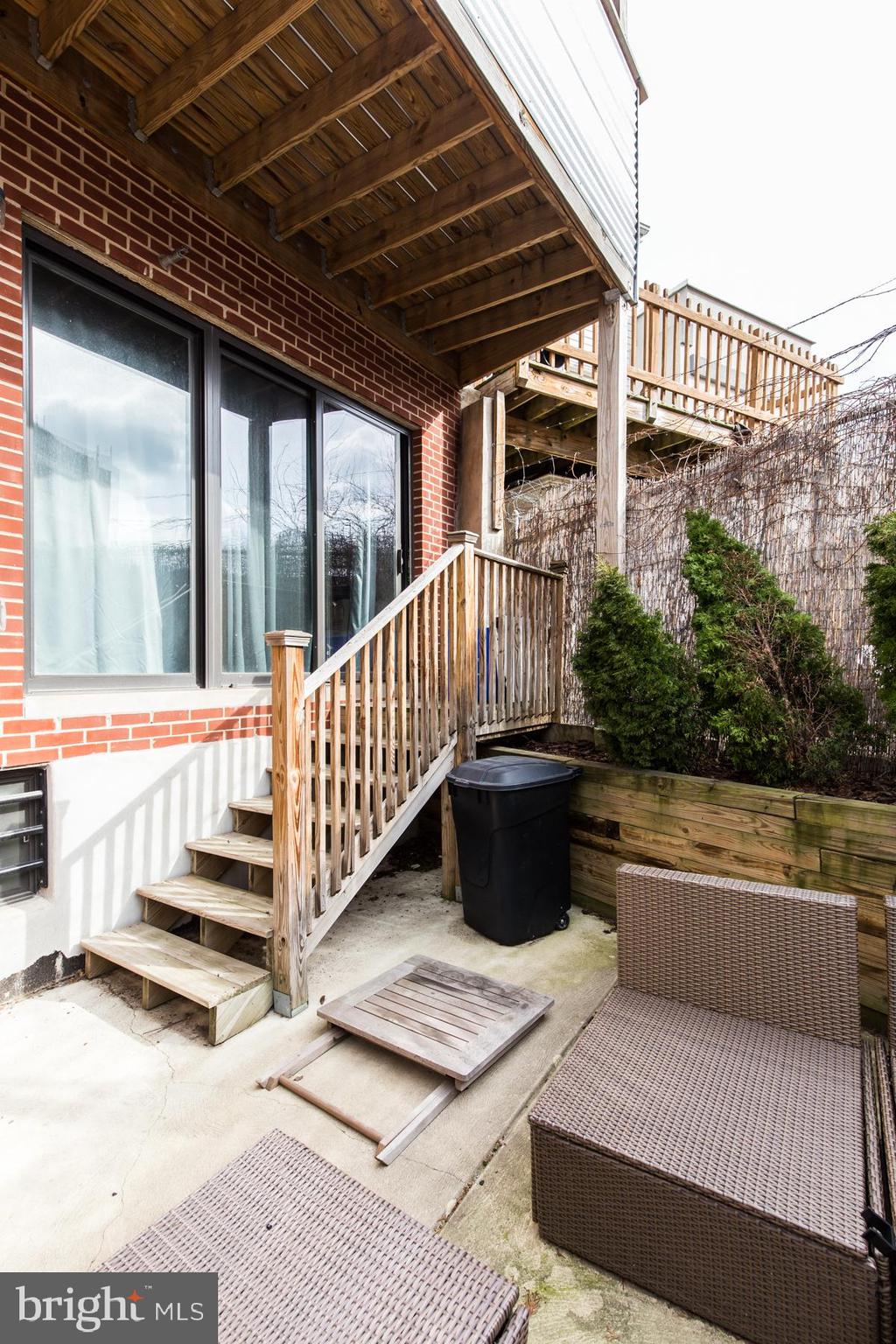FRANCISVILLE - Residential Lease