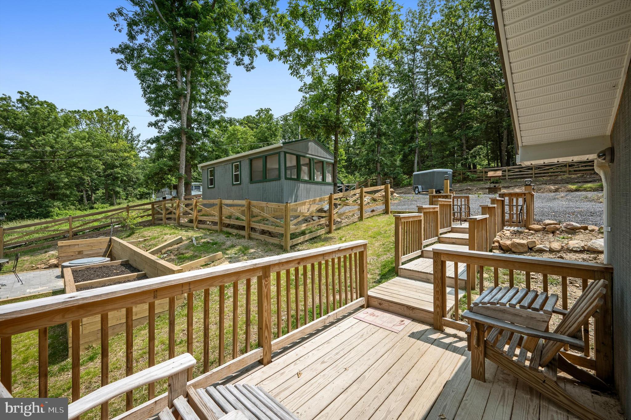 GOLDEN ACRES - Residential