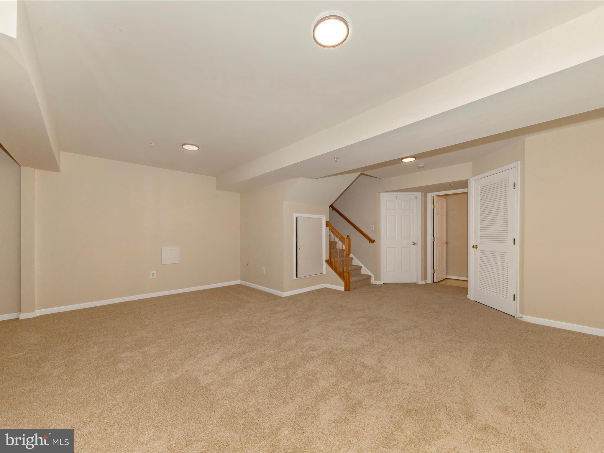 SPRING RIDGE - Residential