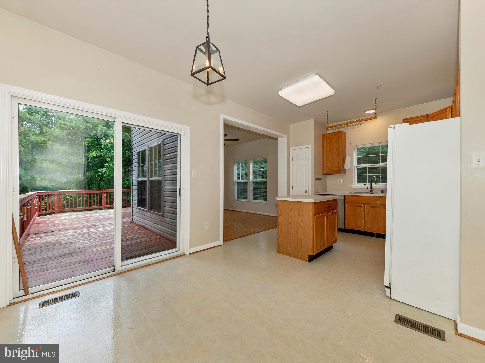 SPRING RIDGE - Residential