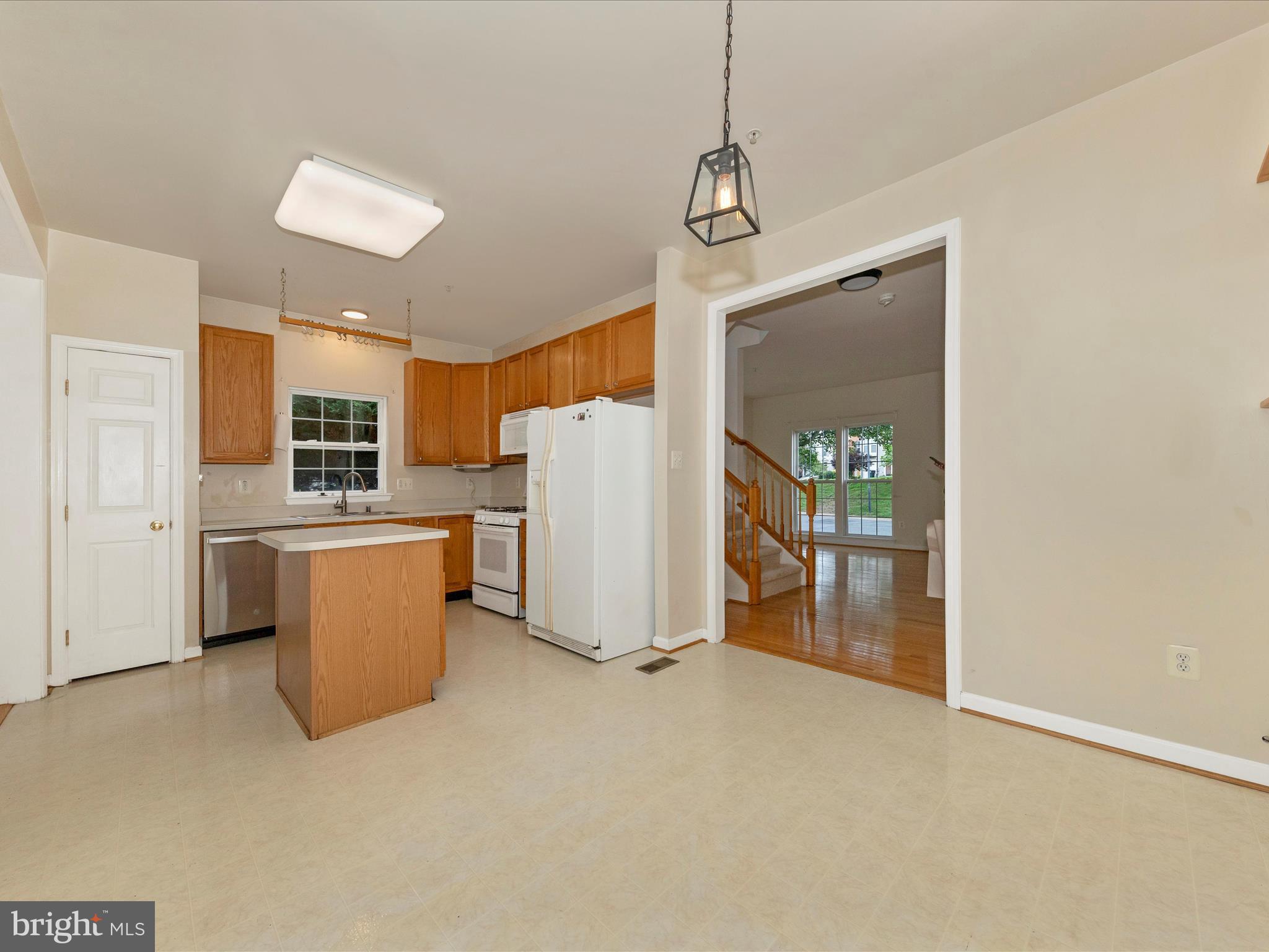 SPRING RIDGE - Residential