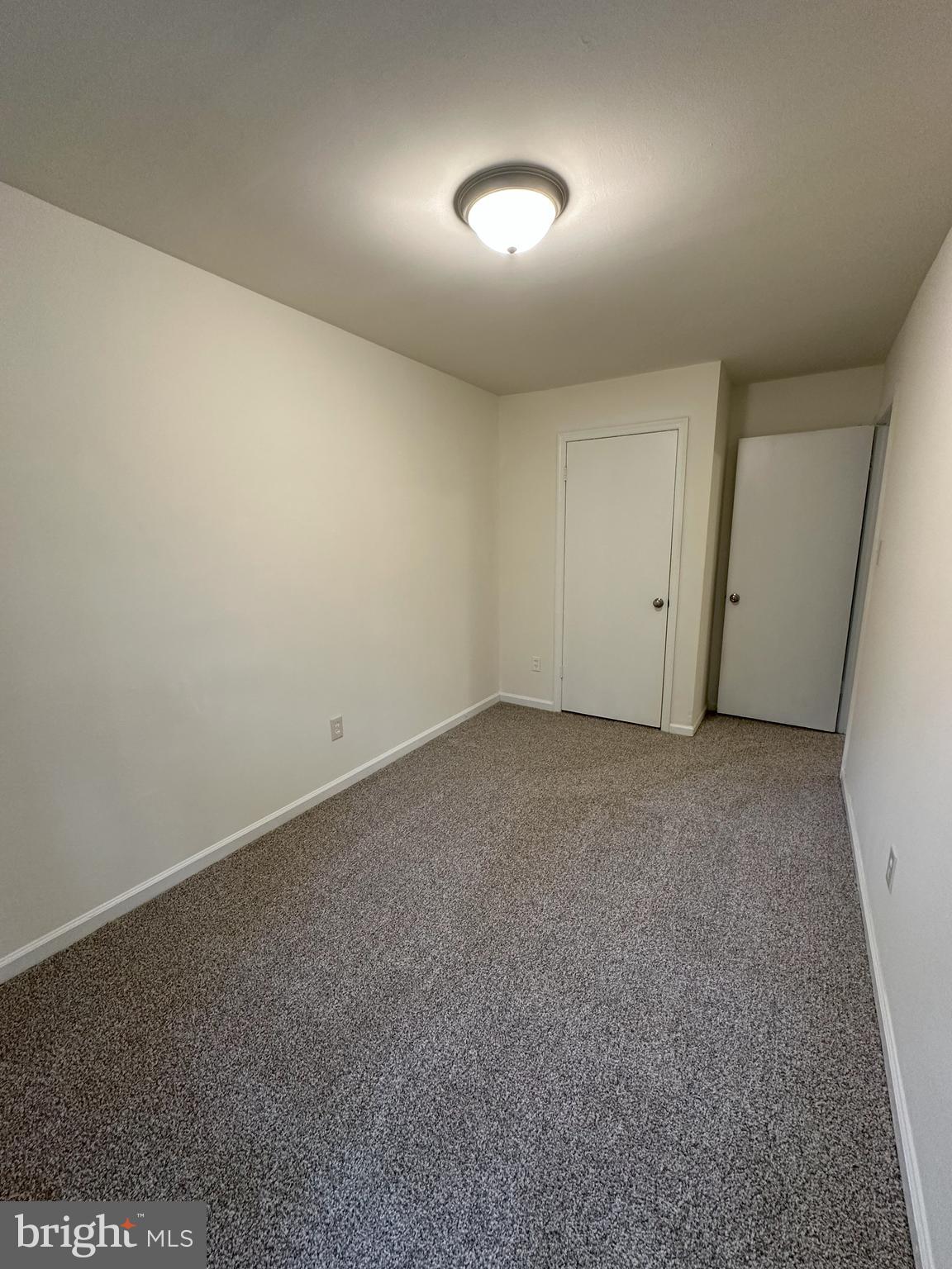 OLDE GREENWICH - Residential Lease