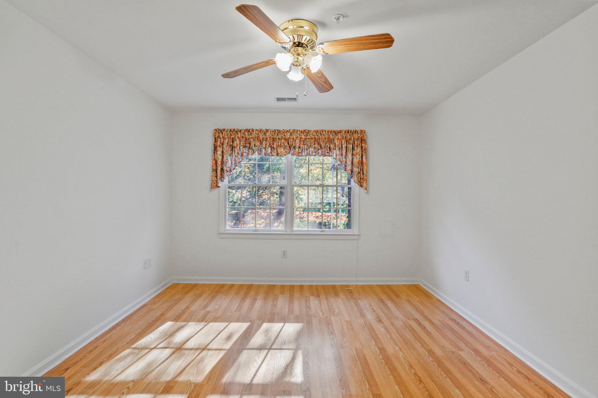 ENGLEBROOK PARK - Residential