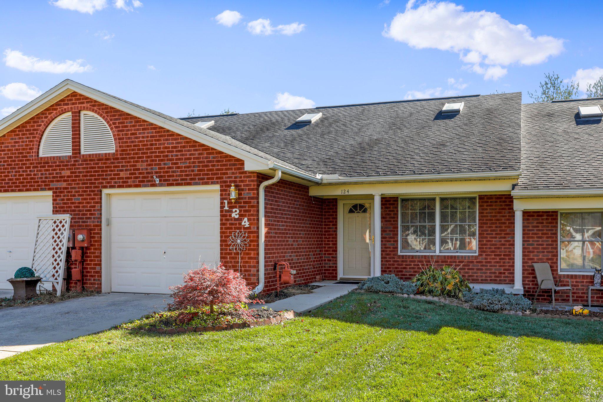 ENGLEBROOK PARK - Residential