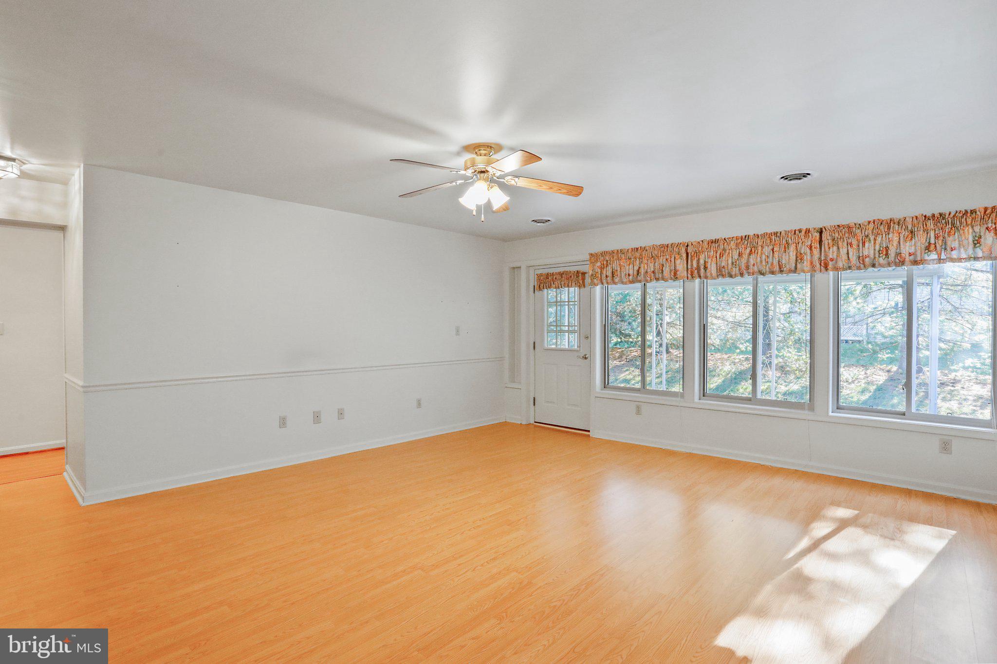 ENGLEBROOK PARK - Residential