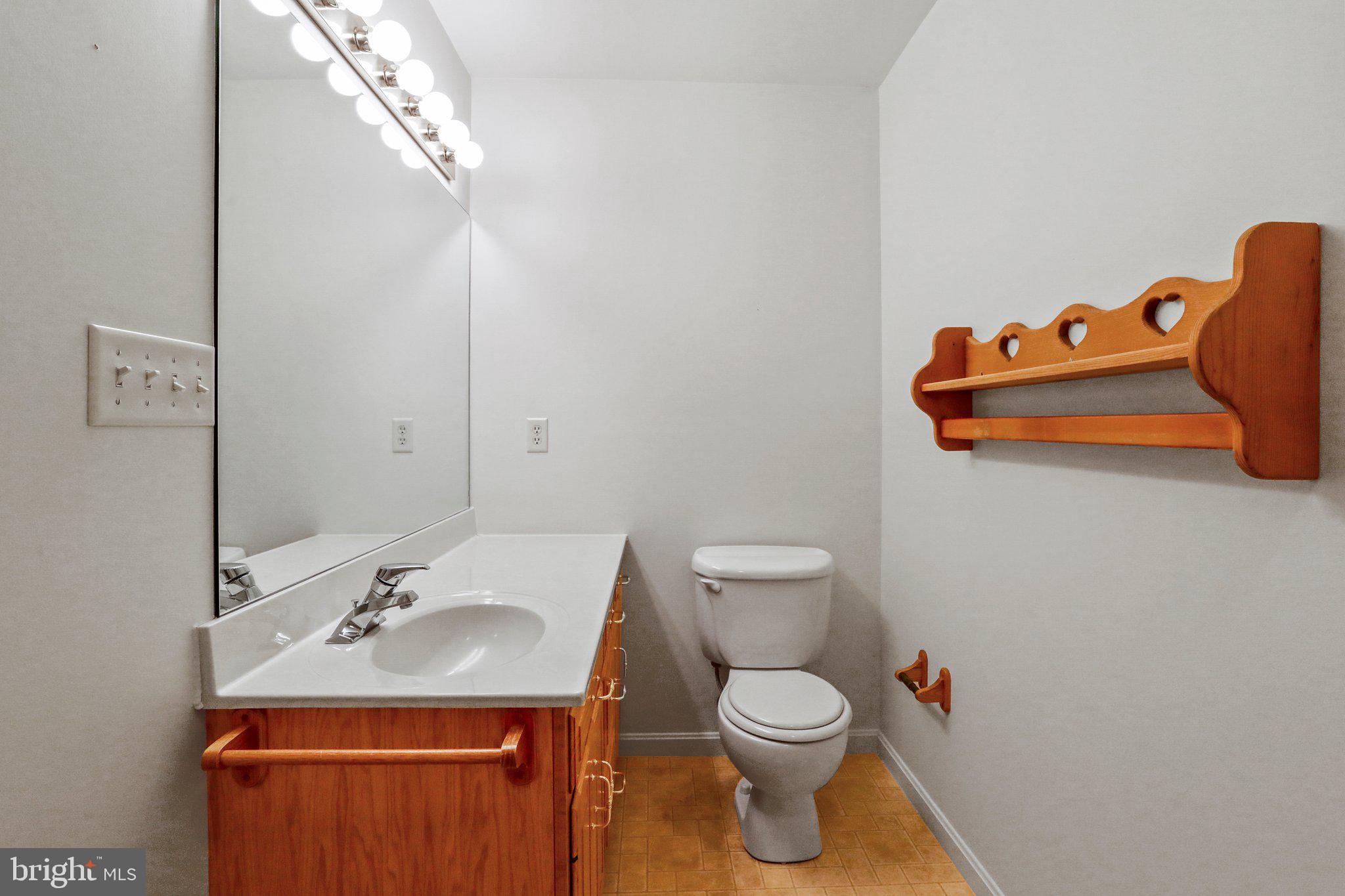 ENGLEBROOK PARK - Residential