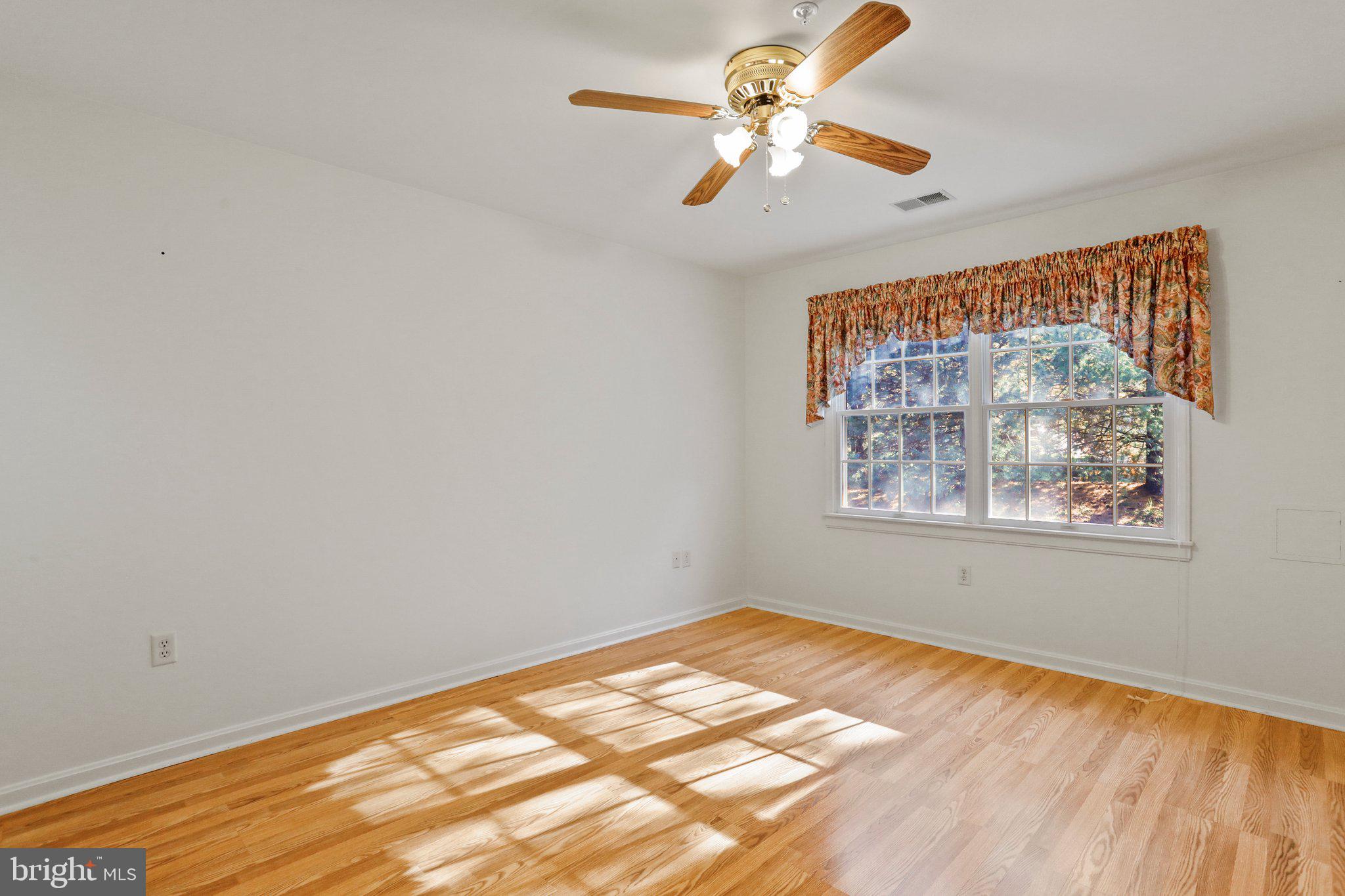 ENGLEBROOK PARK - Residential