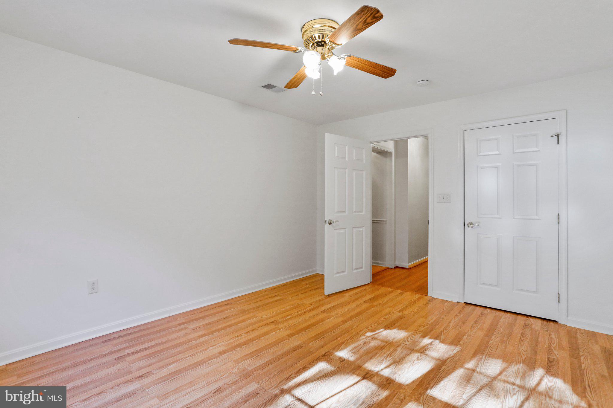 ENGLEBROOK PARK - Residential