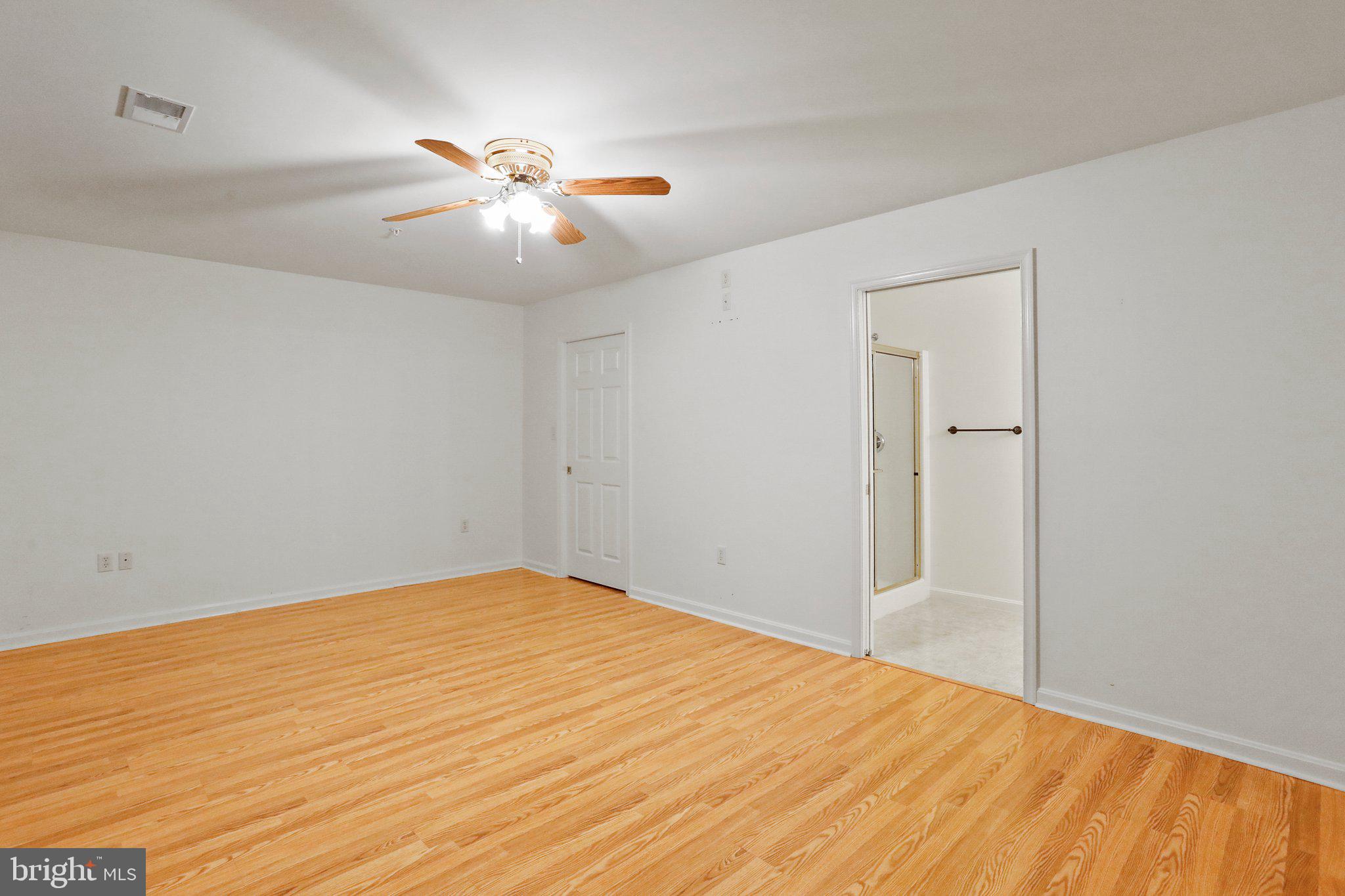 ENGLEBROOK PARK - Residential